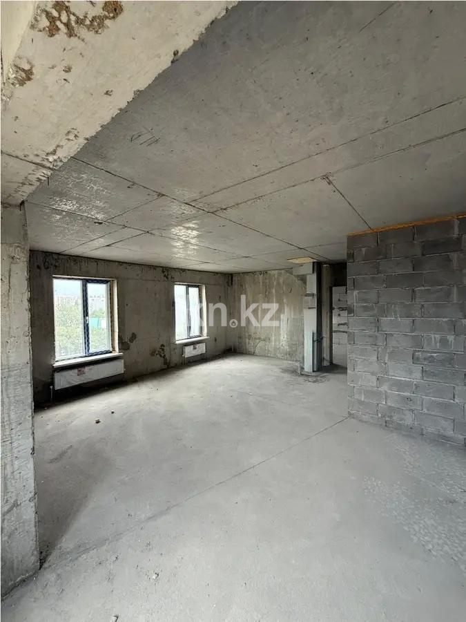 Продажа 3-комнатной квартиры, 70.2 м², ул. Ауэзова, дом  2/8 в Алматы - фото 3