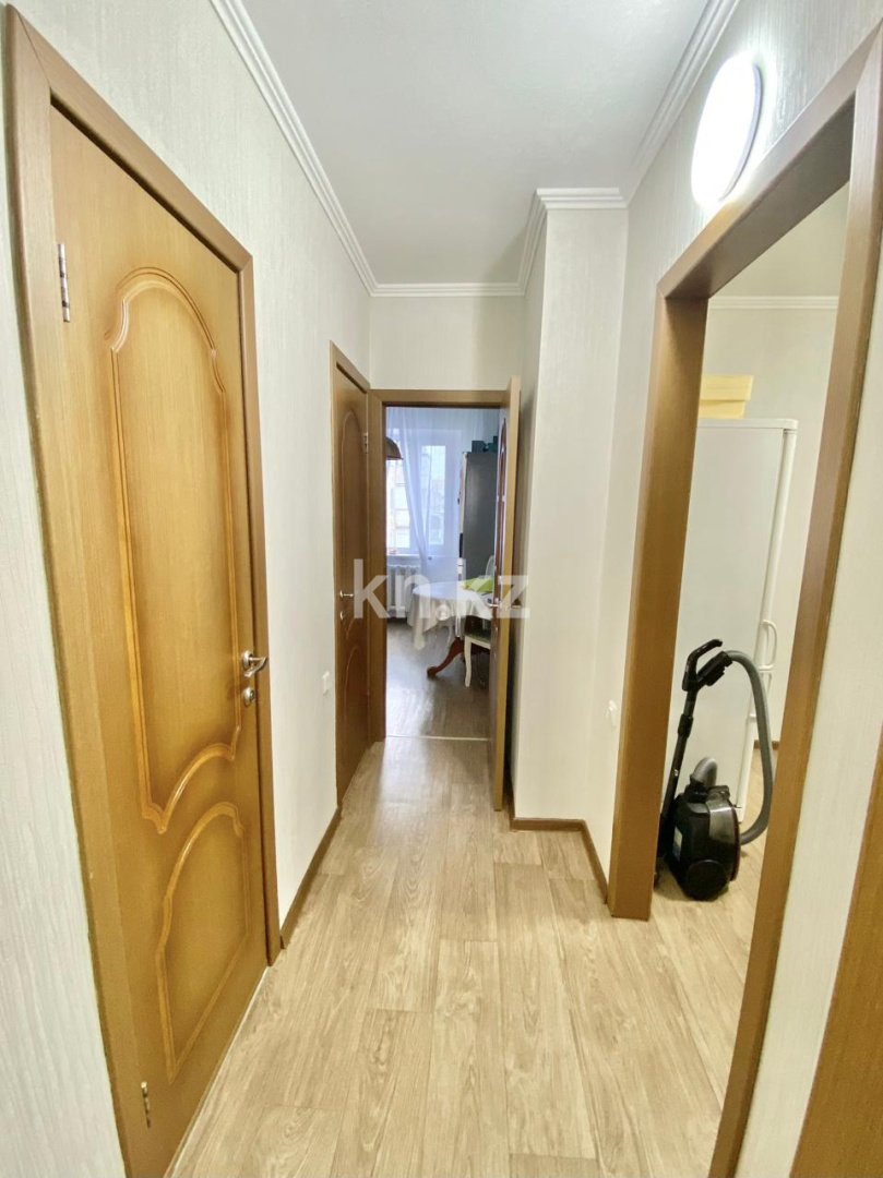 Продажа 3-комнатной квартиры, 65 м², мкр. Голубые Пруды, дом  15 - Продажа квартир в Караганде фото 11 из 19
