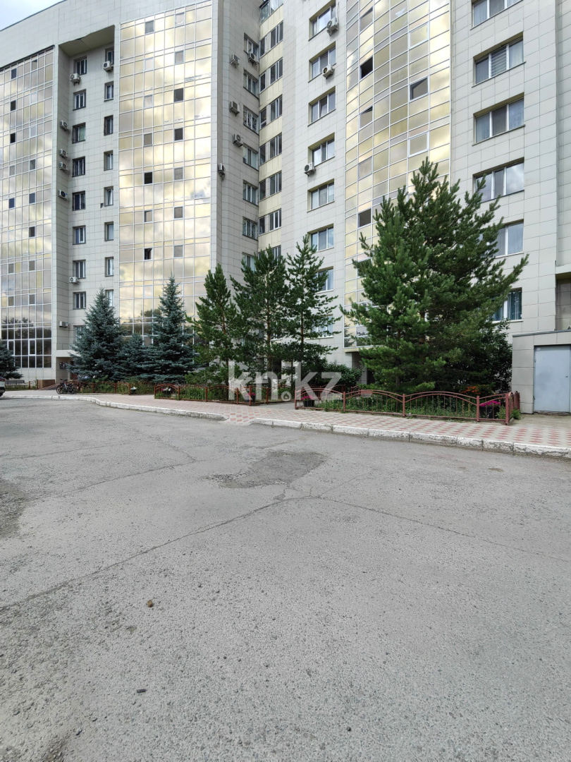Продажа 4-комнатной квартиры, 122 м², пр. Республики, дом  40 - Продажа  четырехкомнатных квартир в Караганде фото 31 из 32