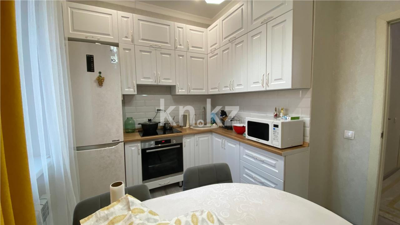Продажа 3-комнатной квартиры, 74 м², пр. Шахтеров - Продажа  трехкомнатных квартир в Караганде фото 7 из 15