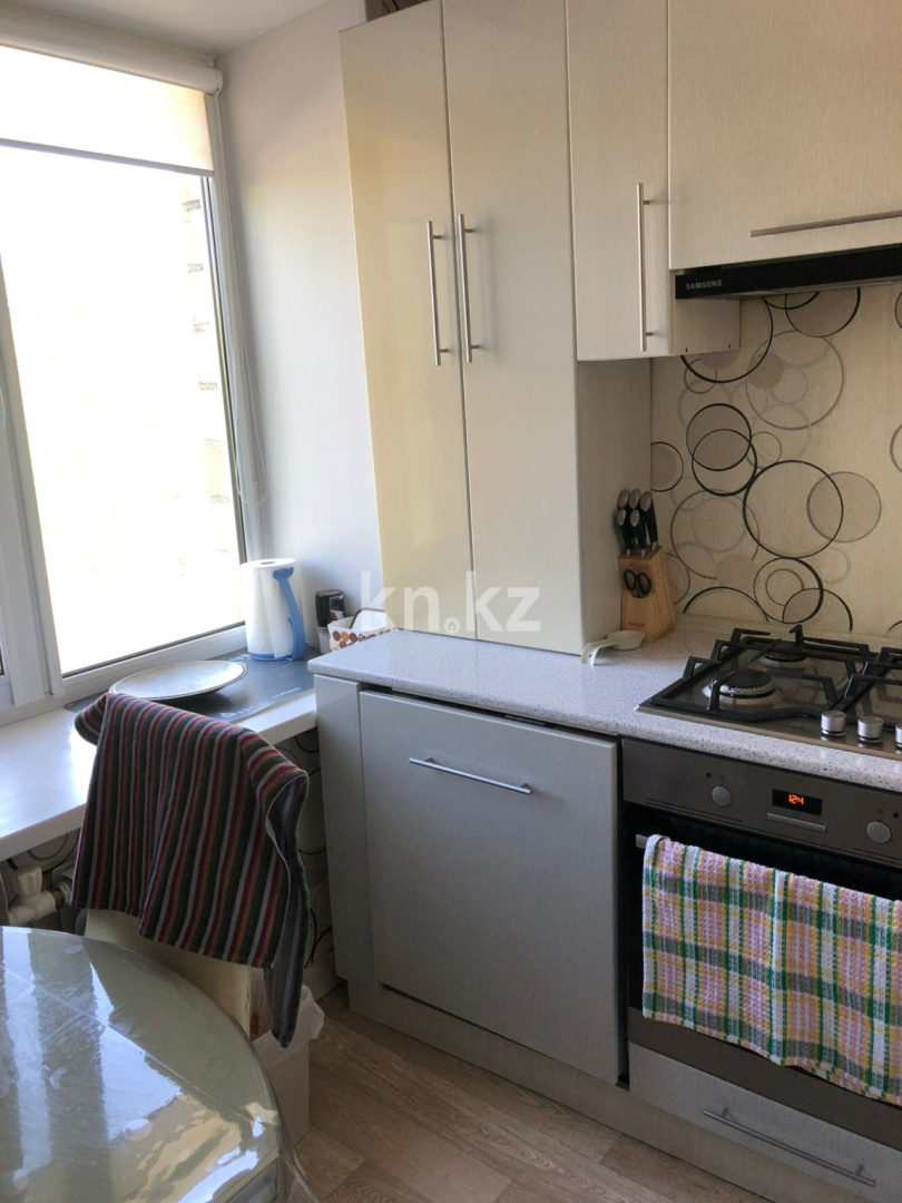 Продажа 3-комнатной квартиры, 55 м² - Продажа  трехкомнатных квартир в Караганде - страница 3 фото 1 из 6