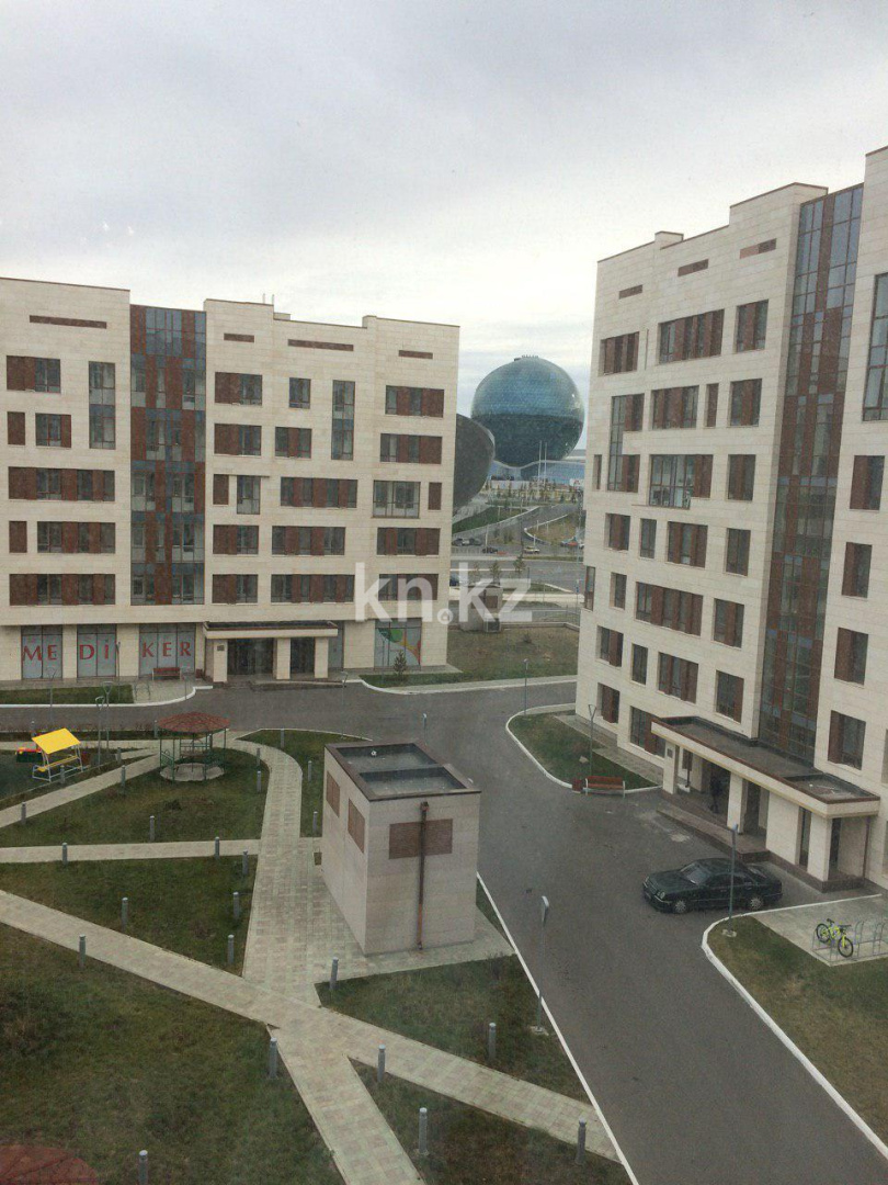 Аренда 2-комнатной квартиры, 70 м² в Астане