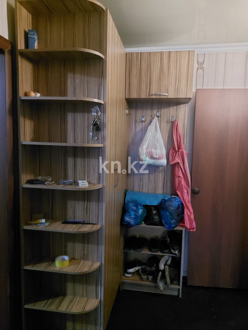 Продажа 4-комнатной квартиры, 61 м², мкр-н 14, дом  18 - Продажа  четырехкомнатных квартир в Караганде фото 23 из 24