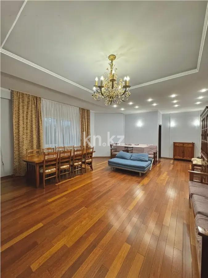 Продажа 4-комнатной квартиры, 198.4 м² в Алматы