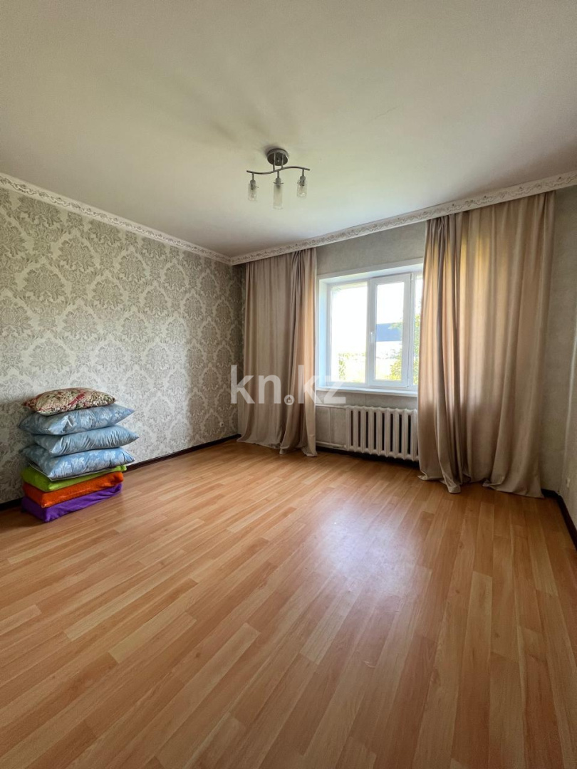 Продажа 3-комнатной квартиры, 86 м², пр. Шахтеров, дом  74 в Караганде - фото 4