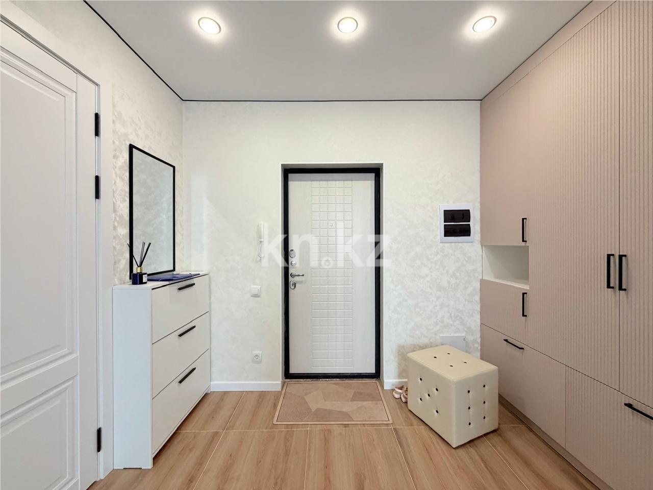 Продажа 1-комнатной квартиры, 33 м² - Продажа однокомнатных квартир в р-не Сарайшык Астаны фото 8 из 11