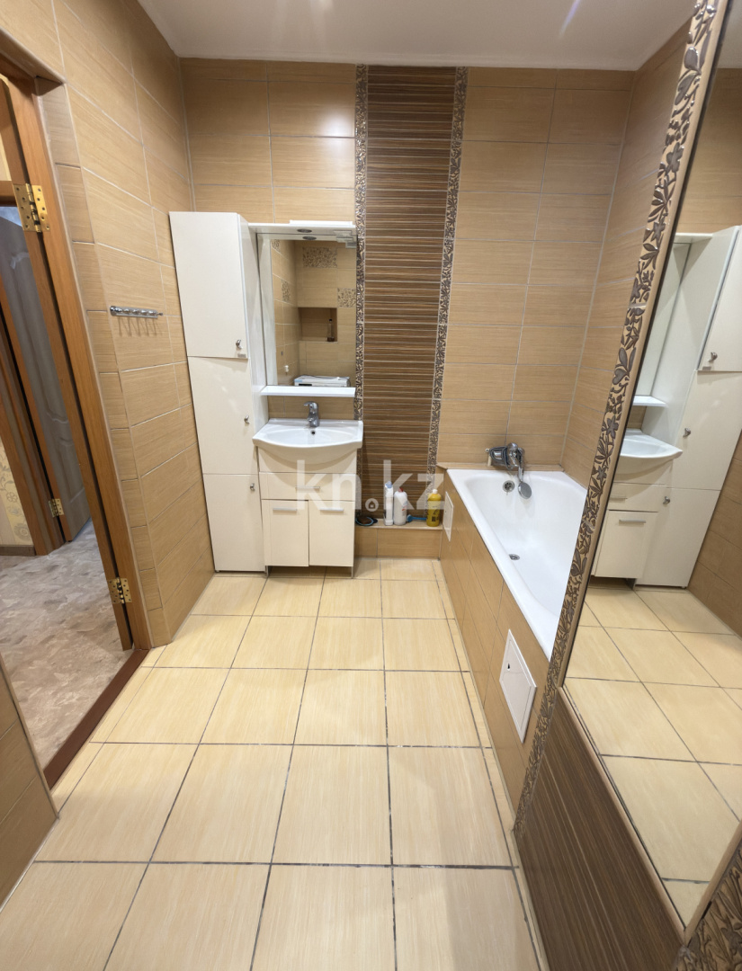 Продажа 4-комнатной квартиры, 92 м² - Недвижимость в Караганде - страница 5 фото 12 из 23