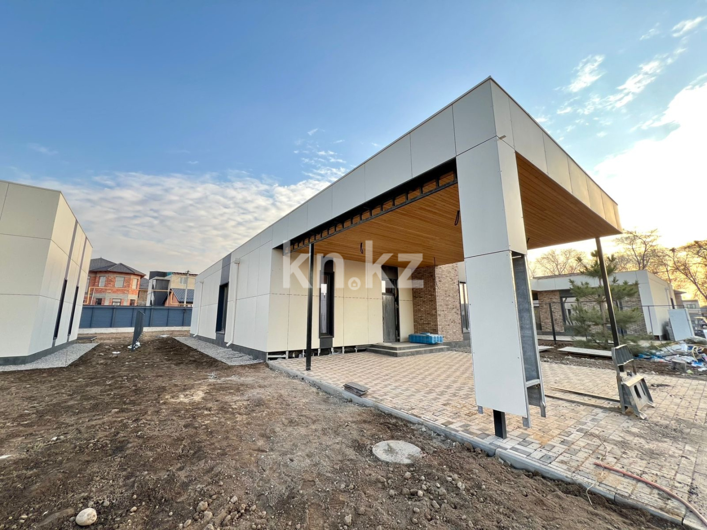 Продажа 3-комнатного дома, 201 м², ул. Новостройка - Продажа квартир в Алматы фото 13 из 19