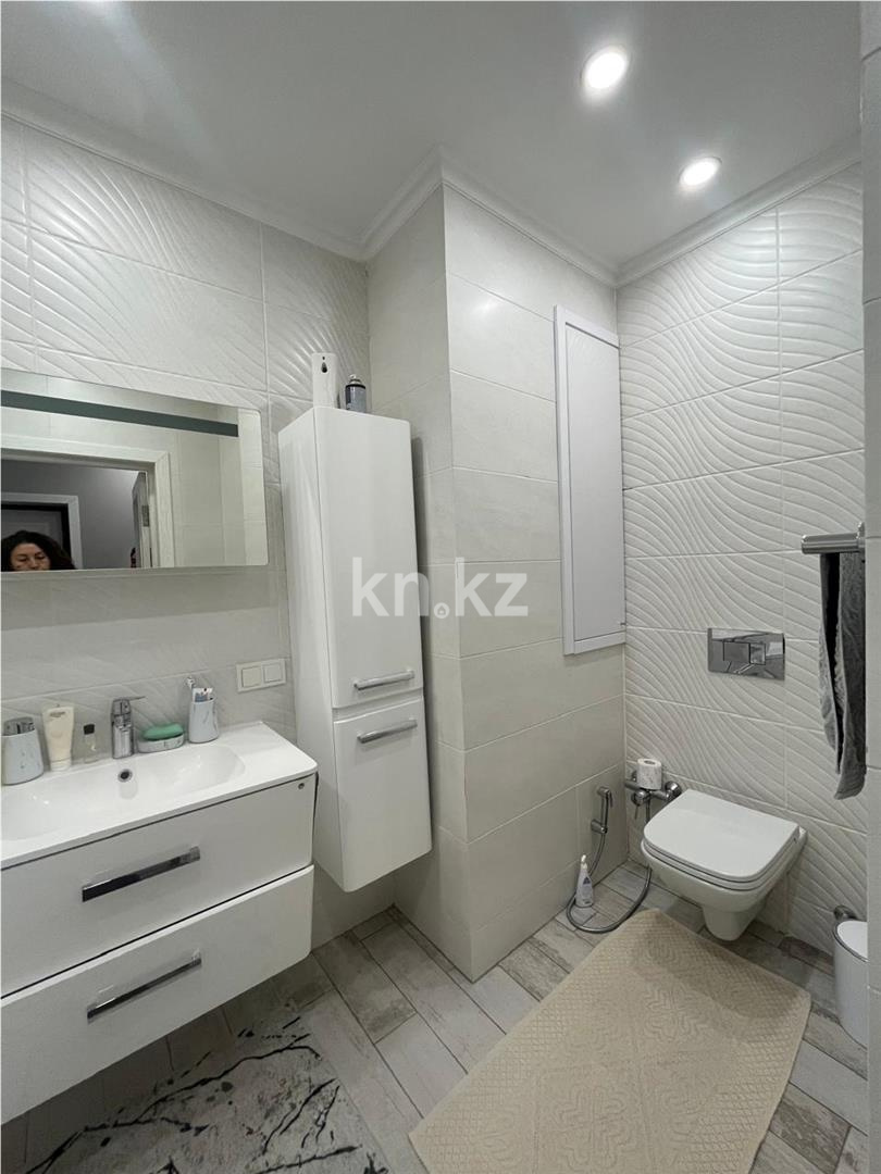 Продажа 2-комнатной квартиры, 69 м², пр. Шахтеров, дом  60 - Продажа  двухкомнатных квартир в Караганде фото 17 из 19