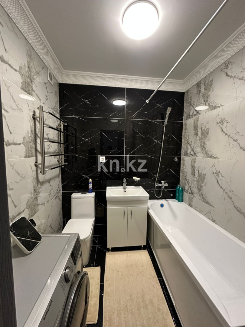 Продажа 2-комнатной квартиры, 47 м², ул. Толе би, дом  285/8 к1 - ул. Утеген батыра в Алматы - фото 11