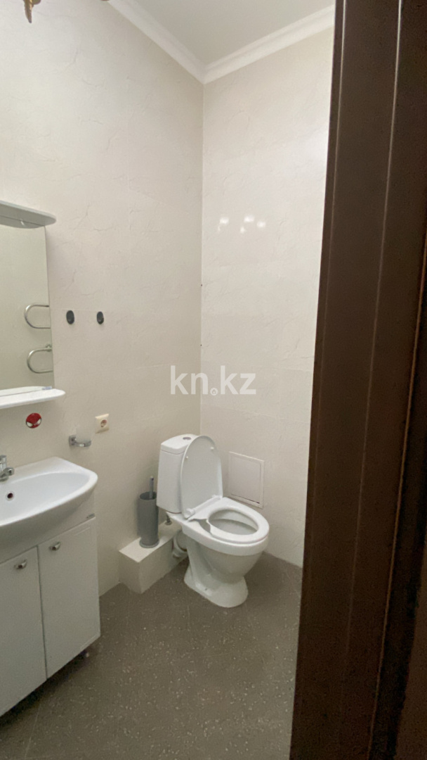 Аренда 4-комнатной квартиры, 180 м², пр. Мангилик Ел, дом  28 в Астане - фото 33