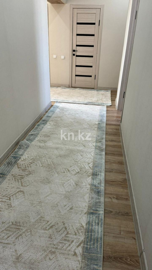 Продажа 3-комнатной квартиры, 84 м², ул. Муканова, дом  51/8 в Караганде - фото 6