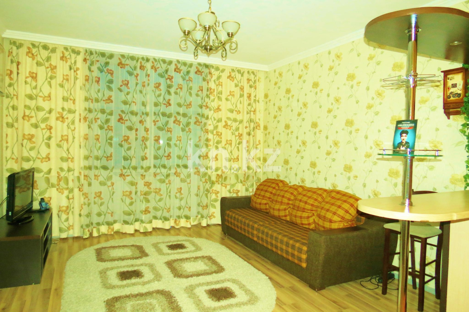 Аренда 2-комнатной квартиры посуточно, 65 м², ул. Иманбаевой, дом  9 - Республики - Аренда  двухкомнатных квартир посуточно в Астане без посредников с фото фото 1 из 8
