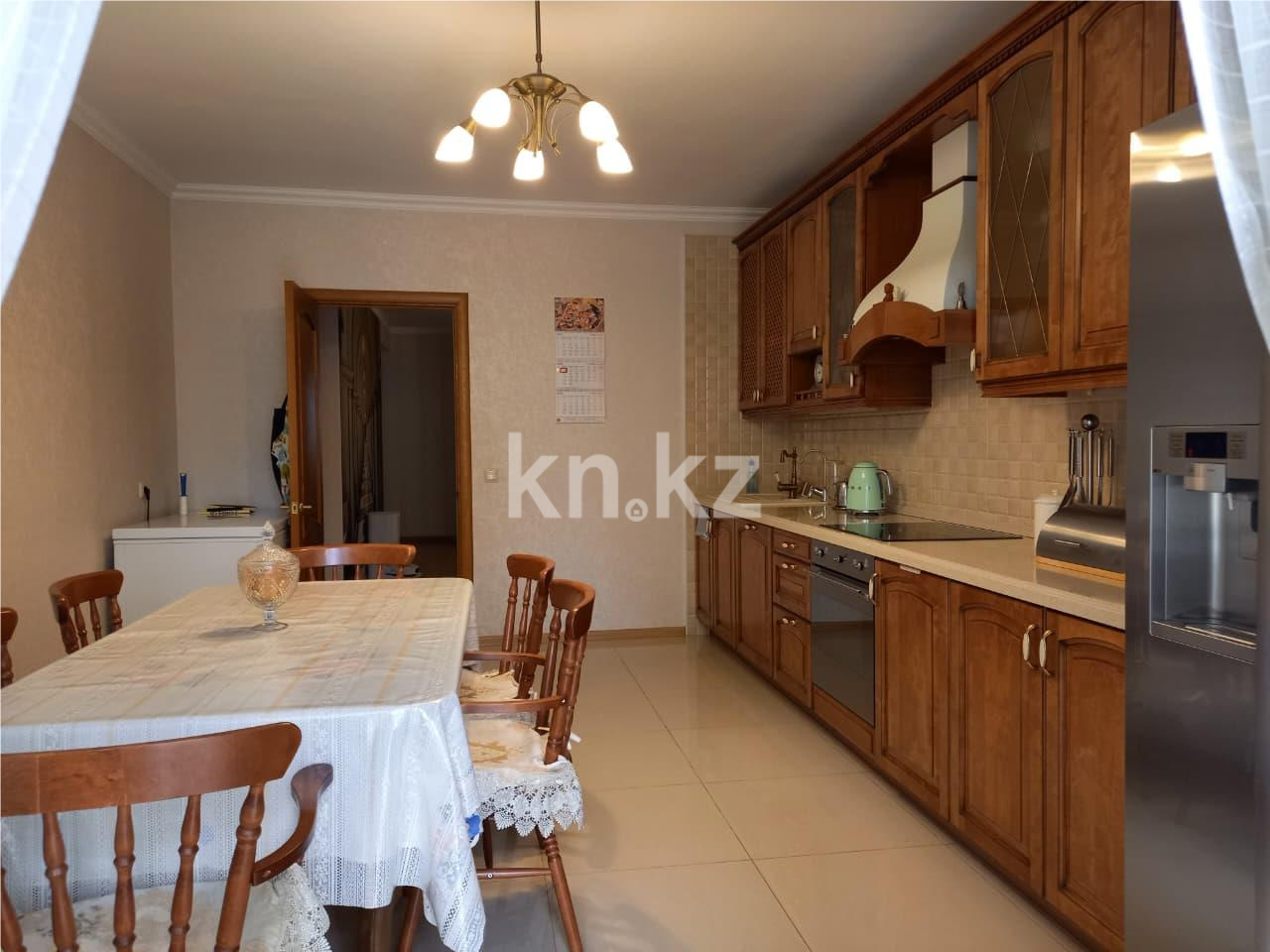 Продажа 4-комнатной квартиры, 163 м², ул. Валиханова - Продажа квартир в Астане фото 11 из 20