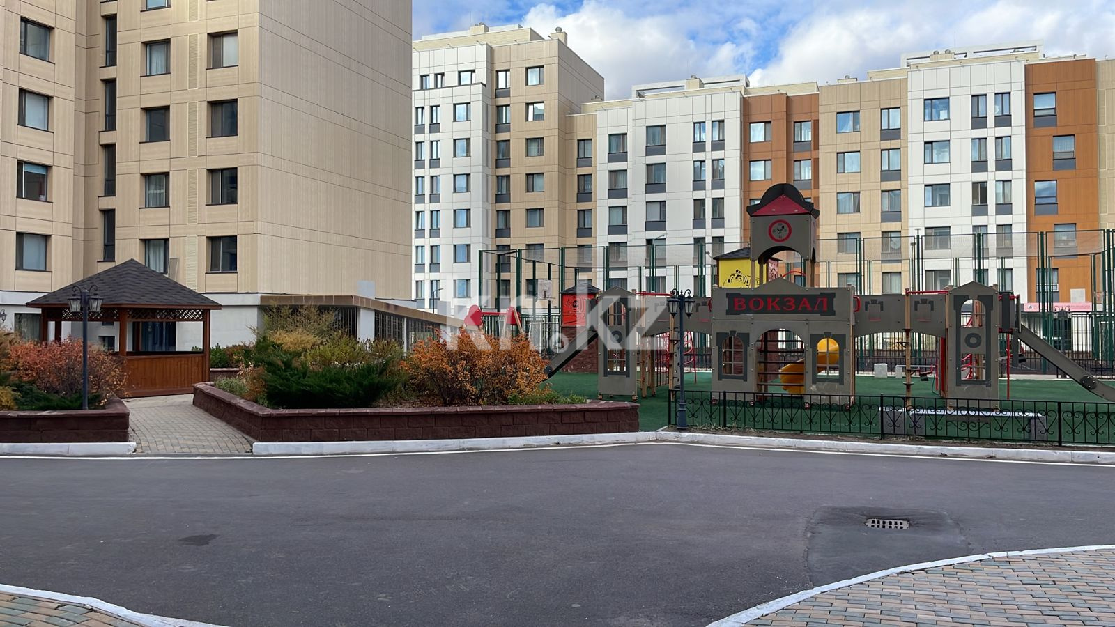 Аренда 1-комнатной квартиры, 47 м², пр. Кабанбай батыра, дом  58Б - Аренда квартир помесячно в Астане фото 1 из 17