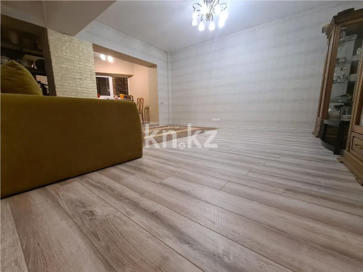 Продажа 3-комнатной квартиры, 90 м², мкр-н Аксай-2, дом  54А - Продажа  трехкомнатных квартир в Алматы без посредников фото 1 из 5