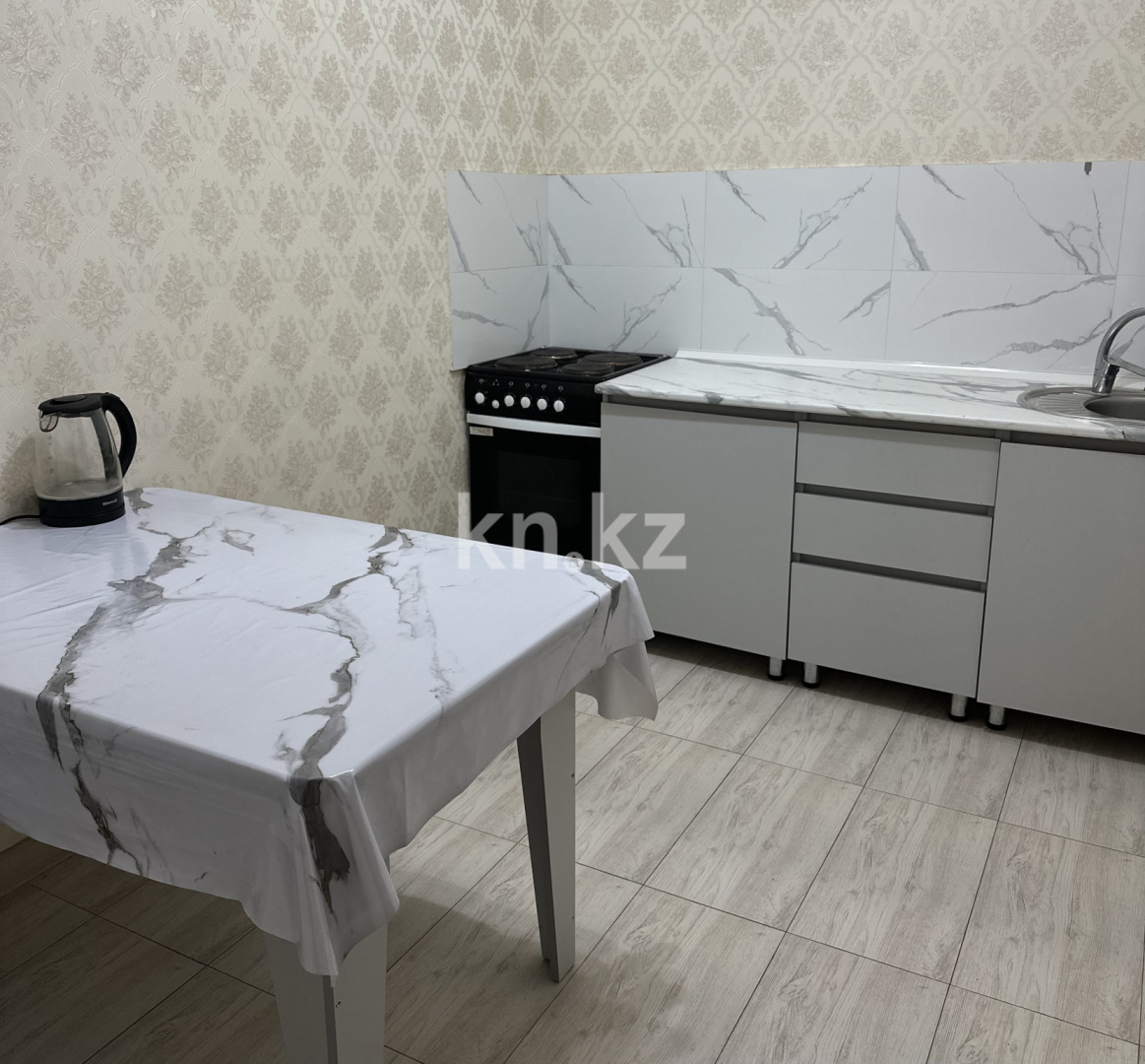 Аренда 1-комнатной квартиры посуточно, 38 м², пр. Мангилик Ел, дом  40/2 - ул. Бухар жырау - Аренда квартир посуточно в Астане с фото фото 2 из 6
