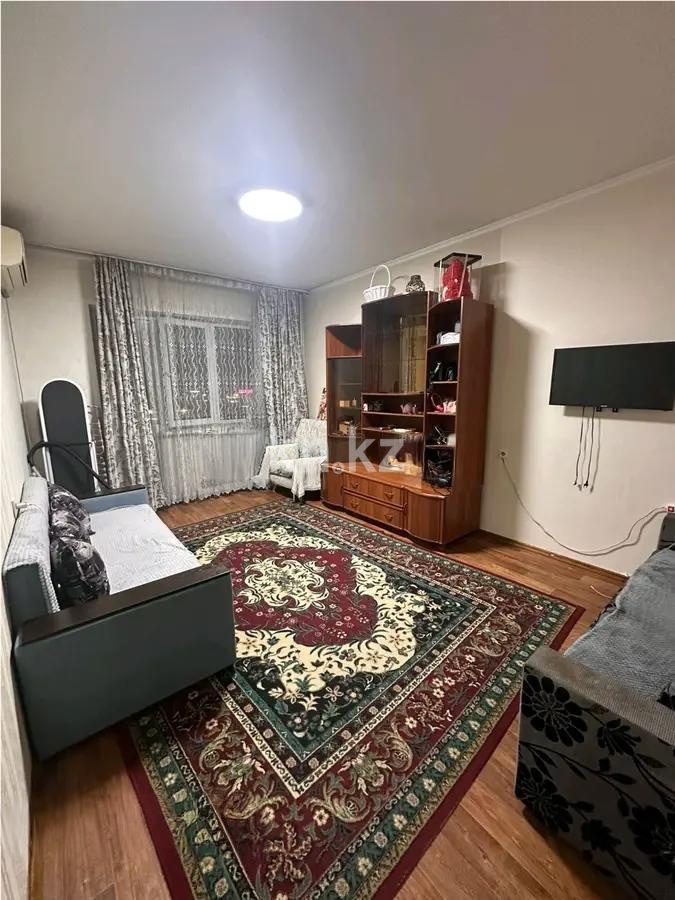 Продажа 1-комнатной квартиры, 40 м², мкр. Аксай-2, дом  52 - Продажа квартир в Алматы фото 1 из 3