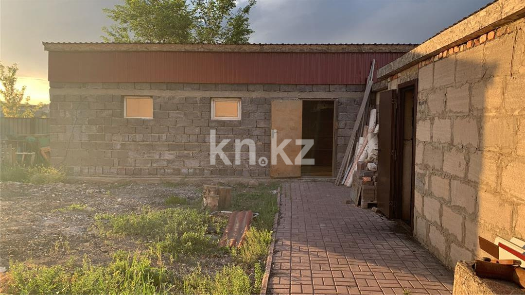 Продажа 5-комнатного дома, 210 м², ул. Мынбаева, дом  106 - Продажа квартир в Караганде фото 22 из 25