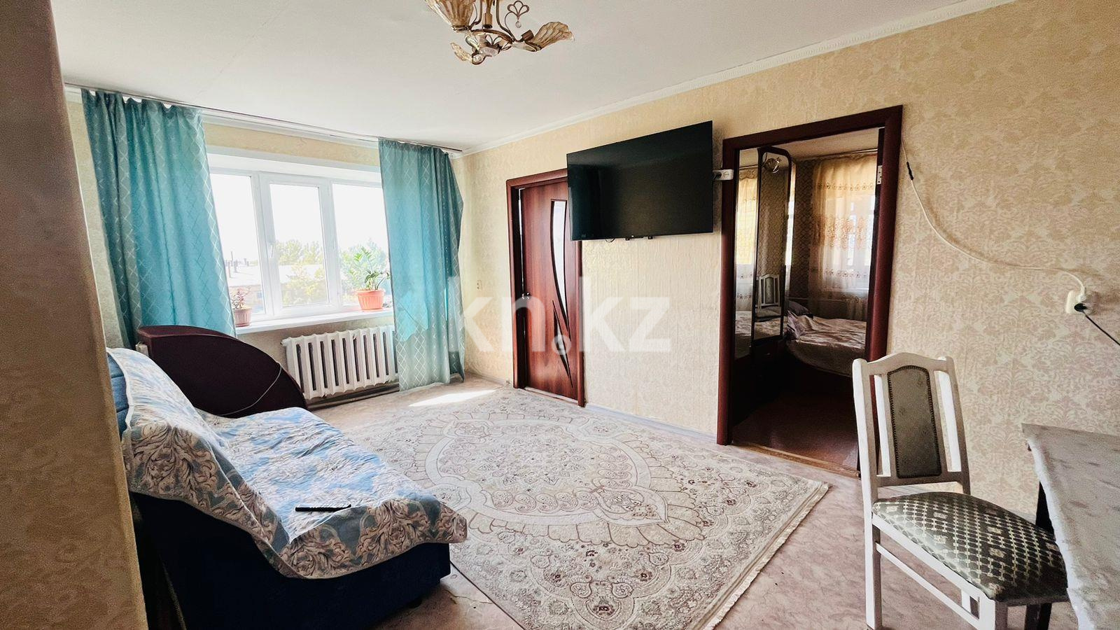 Продажа 4-комнатной квартиры, 63 м², мкр-н 14 - Продажа квартир в Караганде фото 2 из 19