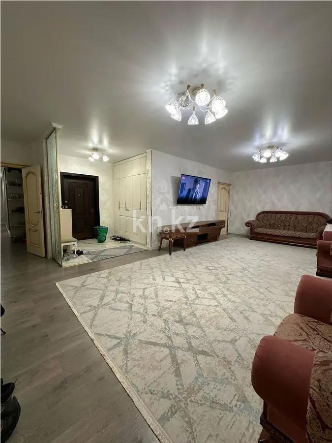 Продажа 6-комнатной квартиры, 220 м², ул. Сауран, дом  3/1 - Продажа  пятикомнатных квартир в новостройках Астаны фото 2 из 6