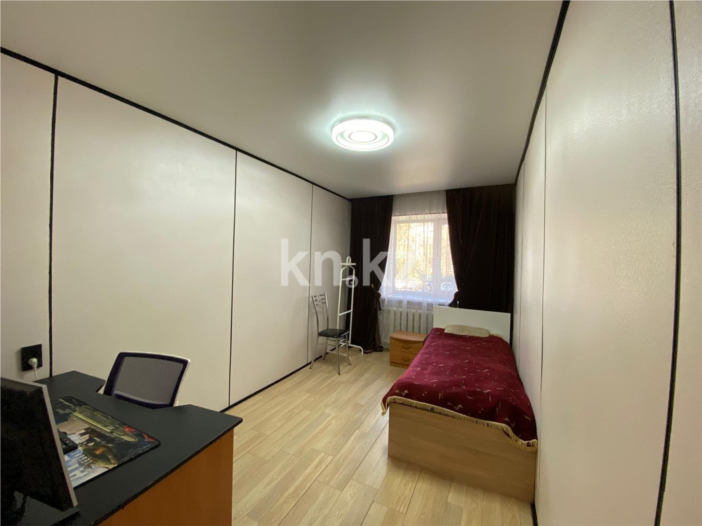 Продажа 3-комнатной квартиры, 57 м², ул. Алиханова в Караганде - фото 3