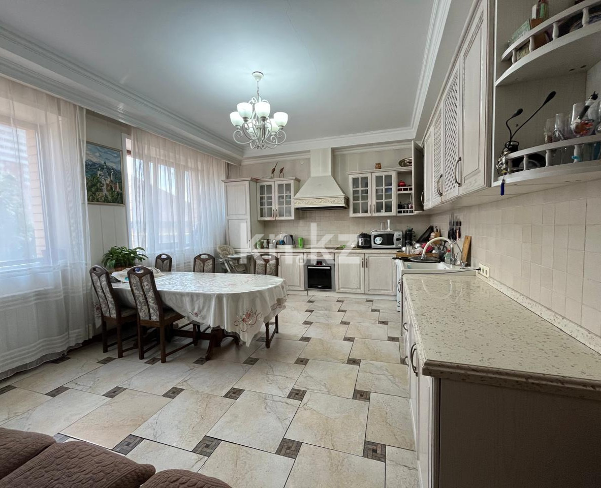 Продажа 8-комнатного дома, 306 м², мкр. Городской аэропорт - Продажа домов, коттеджей в Казахстане фото 15 из 27