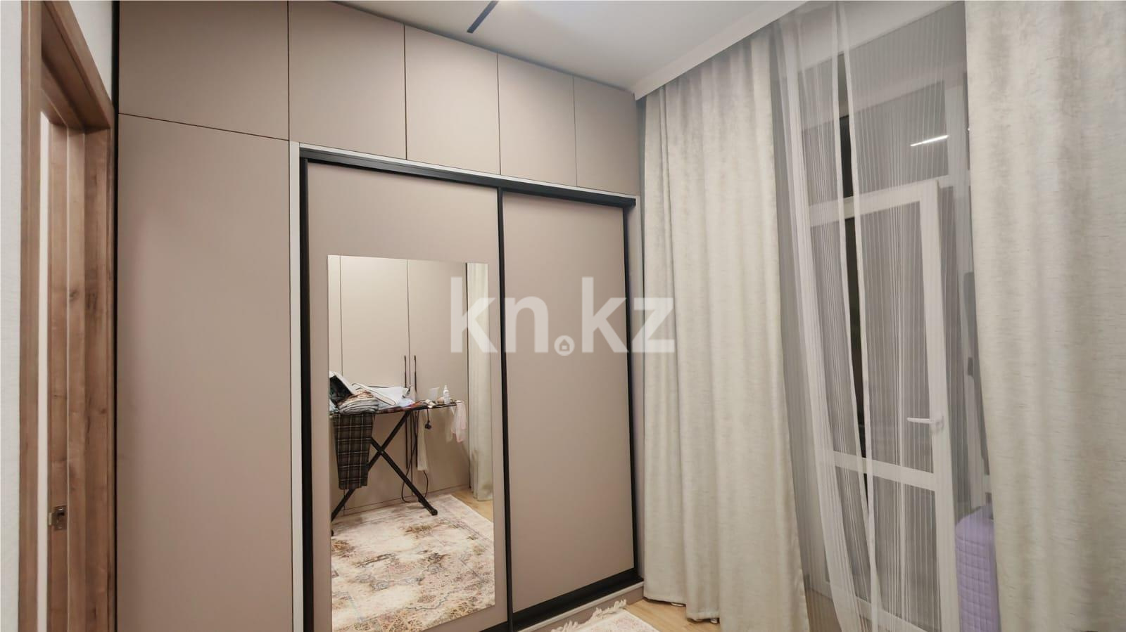 Продажа 4-комнатной квартиры, 123 м², ул. Дюсембекова - Продажа квартир в Караганде фото 10 из 31