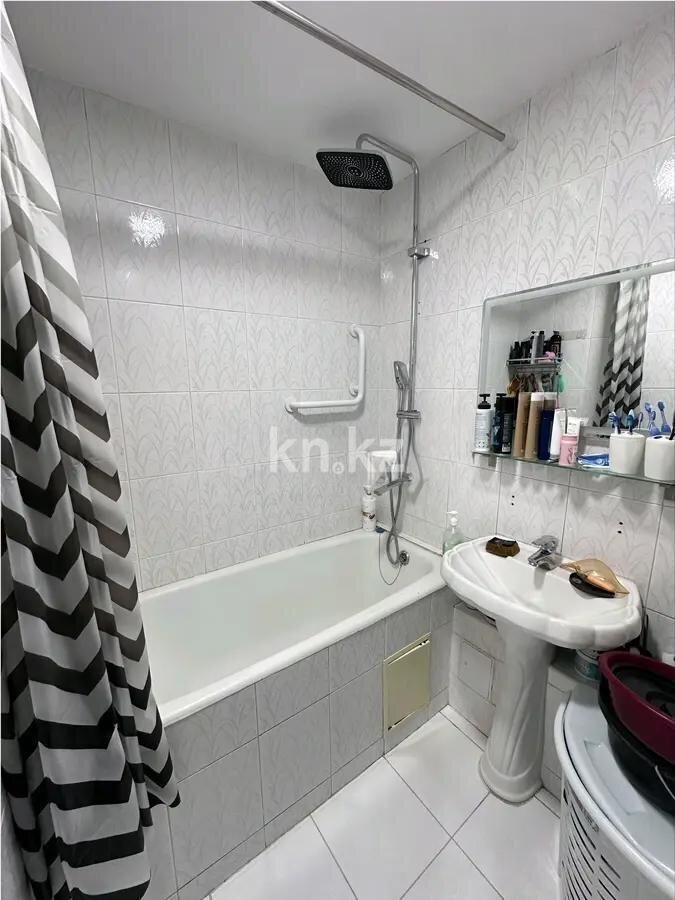 Продажа 4-комнатной квартиры, 75.5 м² в Алматы - фото 10