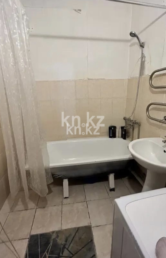 Продажа 2-комнатной квартиры, 70 м², пр. Кудайбердыулы, дом  5 - ул. Манаса в Астане - фото 4