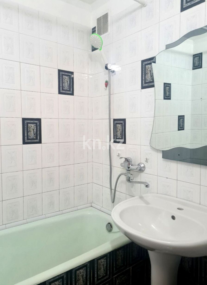 Продажа 3-комнатной квартиры, 72.3 м², Гагарина бульвар, дом  19/1 - Продажа  трехкомнатных квартир в Усть-Каменогорске фото 24 из 35