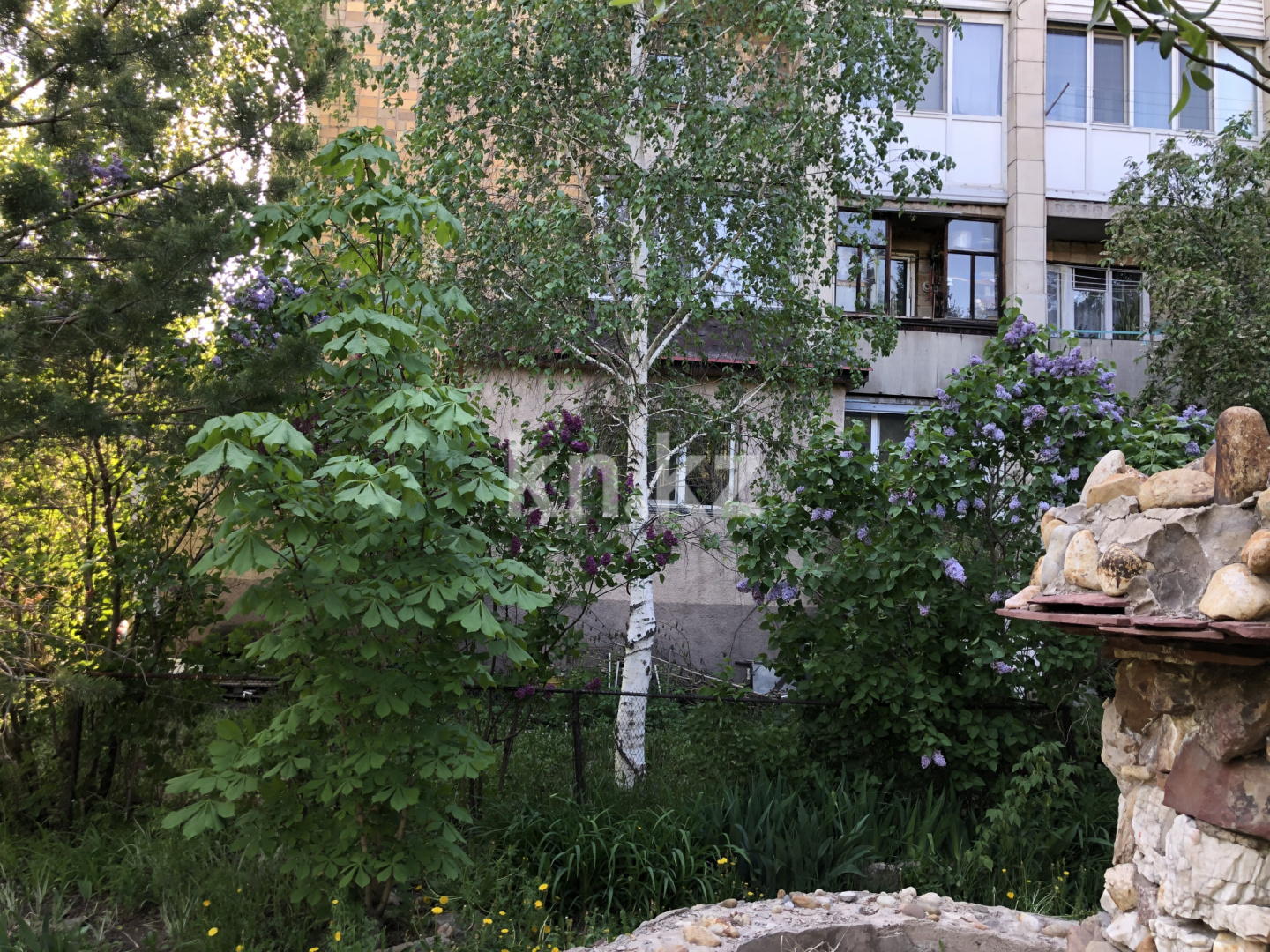 Продажа 3-комнатной квартиры, 85 м², ул. Аманжолова, дом  43 в Караганде - фото 5