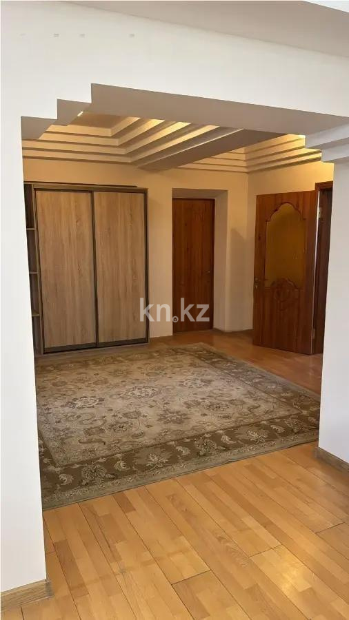 Продажа 4-комнатной квартиры, 190 м², мкр-н Самал-3, дом  21 в Алматы - фото 6