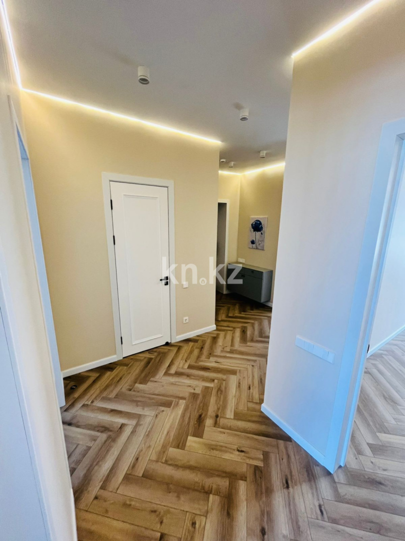 Продажа 3-комнатной квартиры, 104.6 м², ул. Бокейхана, дом  16/3 в Астане - фото 2