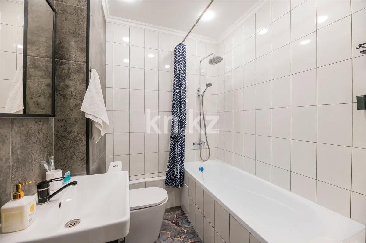 Продажа 2-комнатной квартиры, 70 м² в Алматы - фото 4