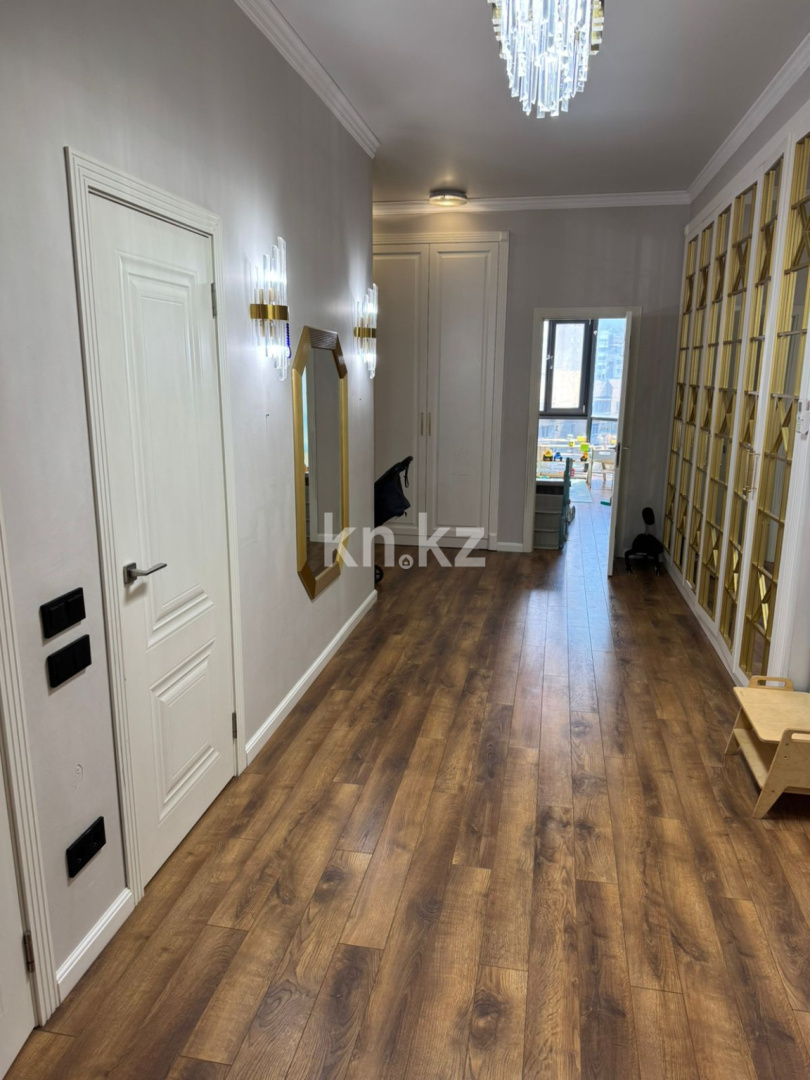 Продажа 3-комнатной квартиры, 157 м², ул. Снегина, дом  33а в Алматы