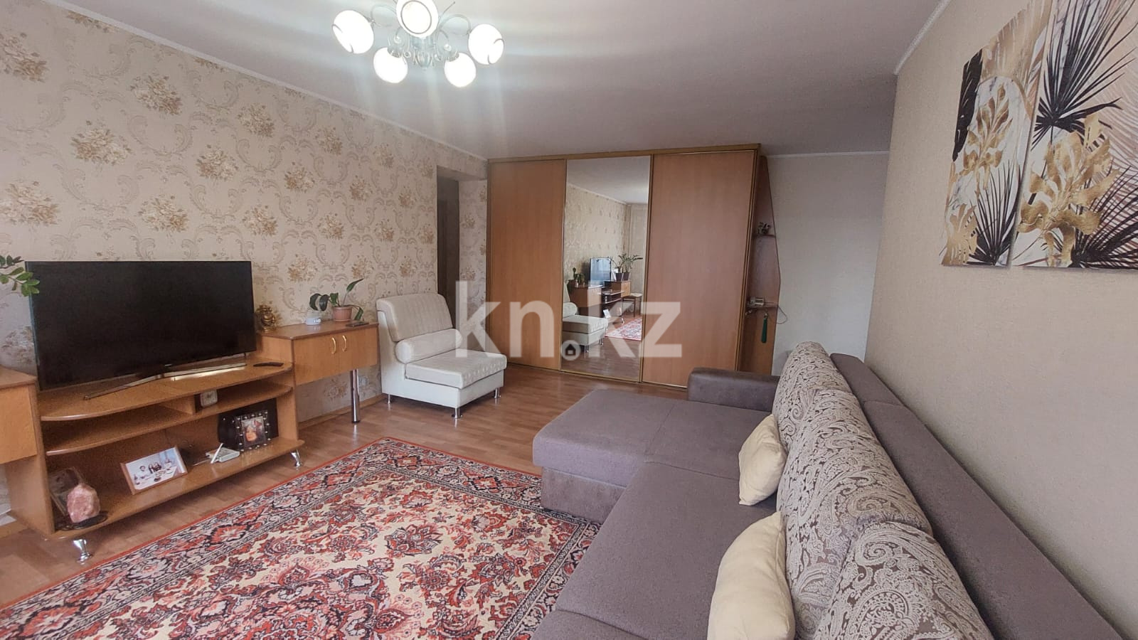 Продажа 3-комнатной квартиры, 63.1 м², ул. Пермитина, дом  11 - Продажа и аренда недвижимости в Усть-Каменогорске фото 3 из 13