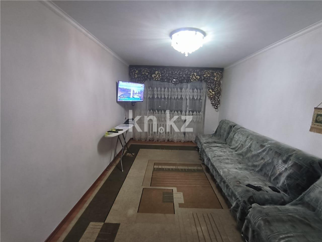 Продажа 2-комнатной квартиры, 51 м², пр. Строителей - Продажа  двухкомнатных квартир в Караганде фото 1 из 14