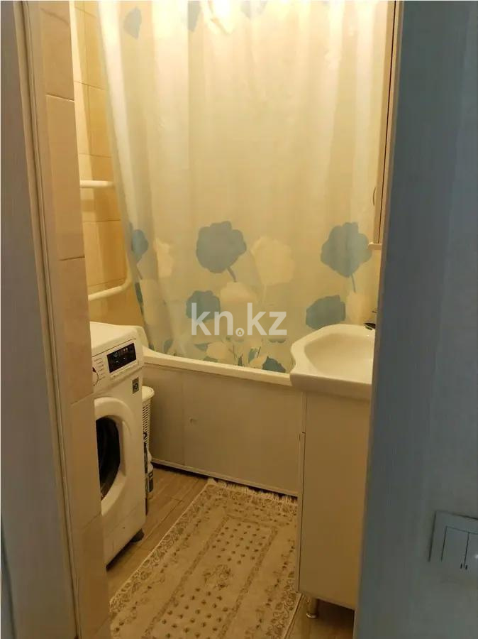 Продажа 2-комнатной квартиры, 47 м², ул. Газеты Егемен Казахстан, дом  13 в Астане - фото 3