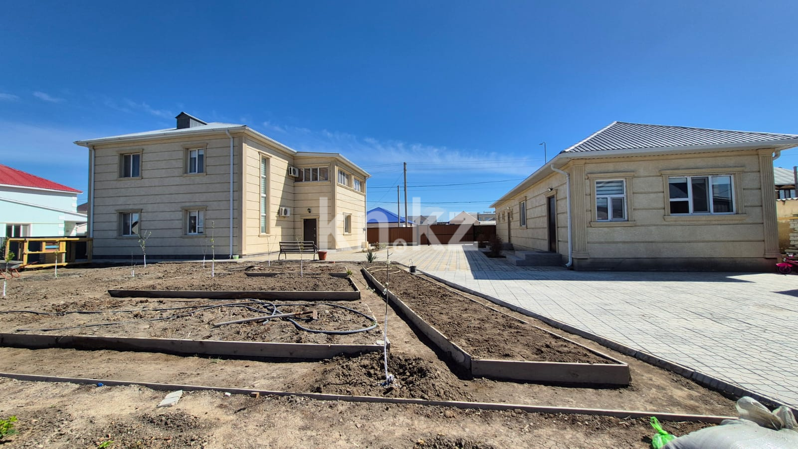 Продажа 6-комнатного дома, 204 м² - Продажа недвижимости в Атырау фото 2 из 40