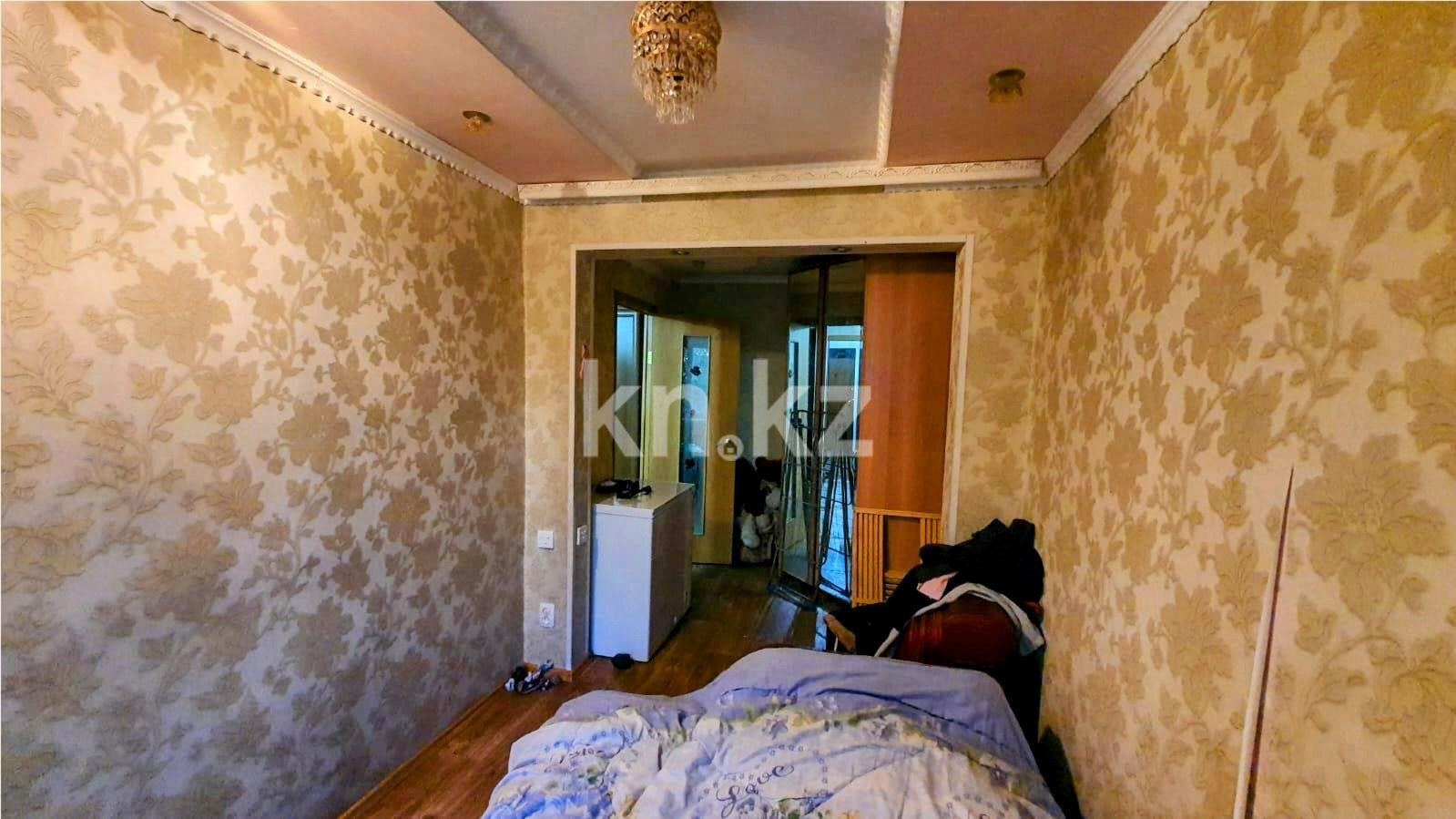 Продажа 2-комнатной квартиры, 42 м², мкр-н 12 - Продажа квартир в Караганде фото 3 из 10