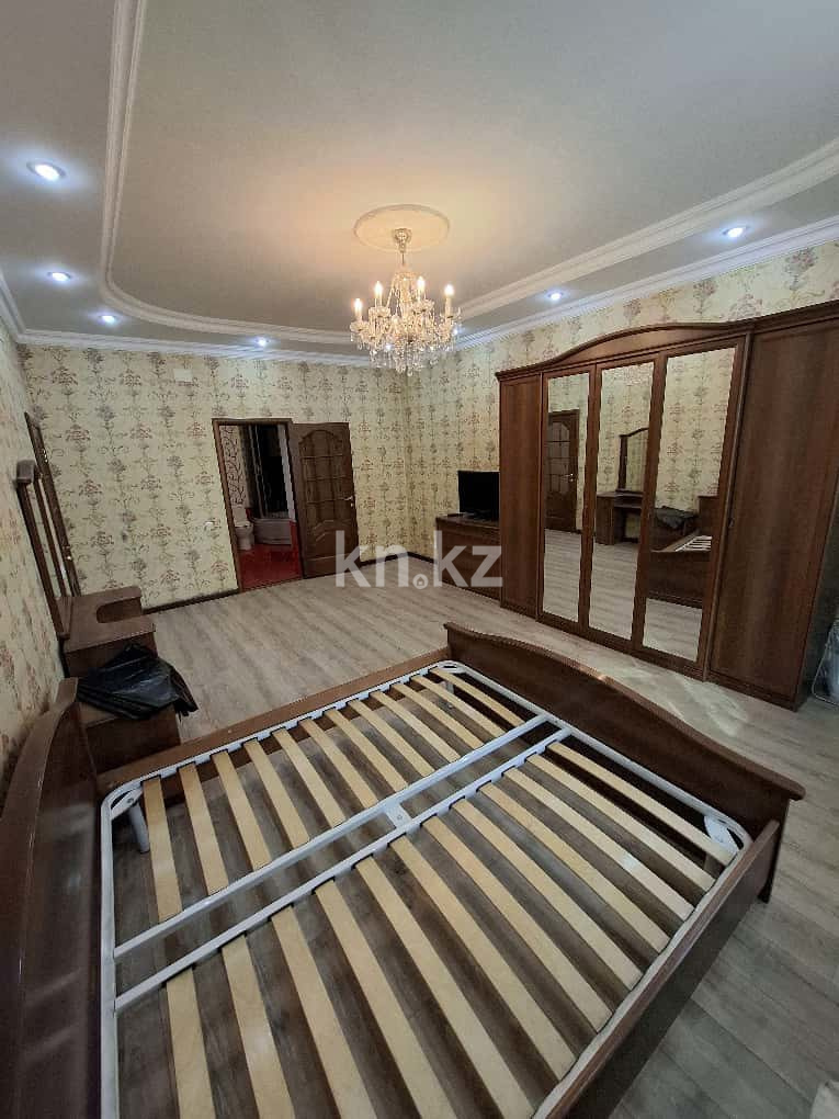 Аренда 4-комнатной квартиры, 130 м² - Аренда недвижимости в Алматы фото 13 из 19