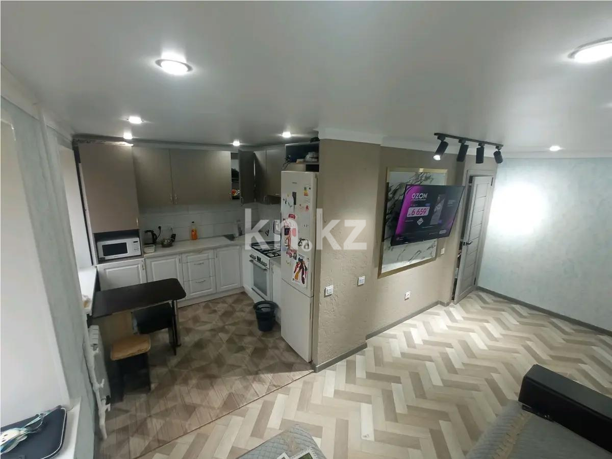 Продажа 2-комнатной квартиры, 42 м², мкр-н 21, дом  14 в Караганде - фото 3