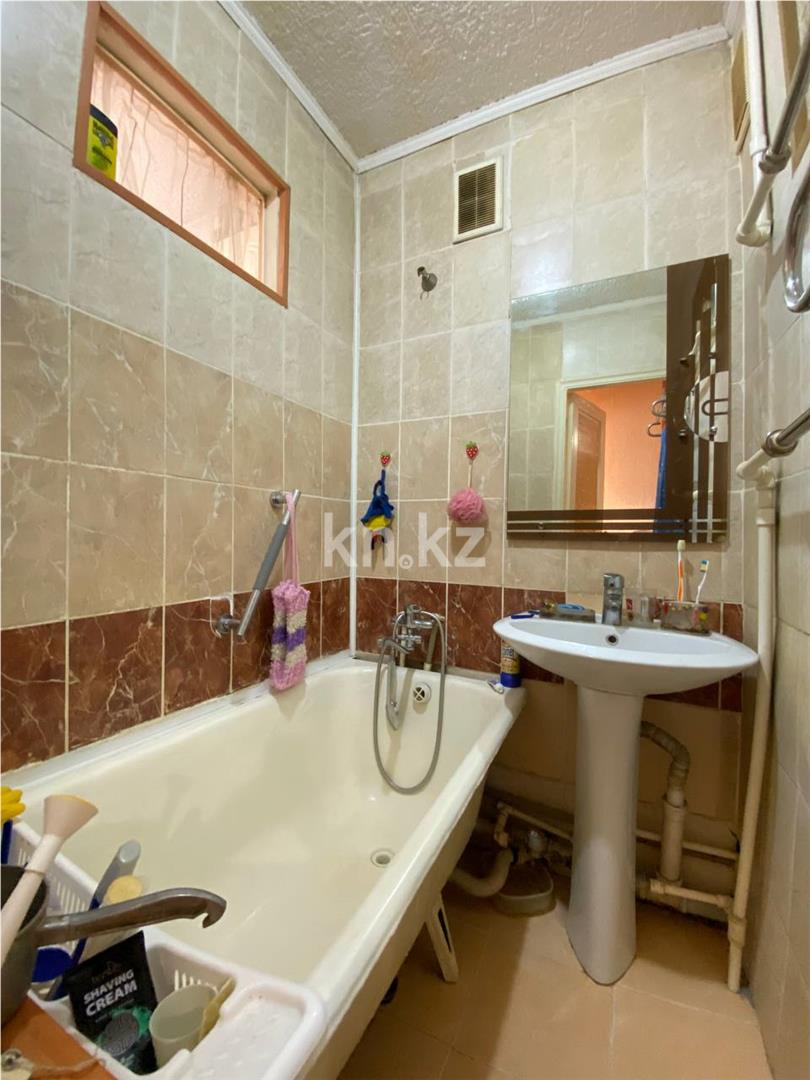 Продажа 4-комнатной квартиры, 62 м² - Продажа  четырехкомнатных квартир в Караганде фото 9 из 10