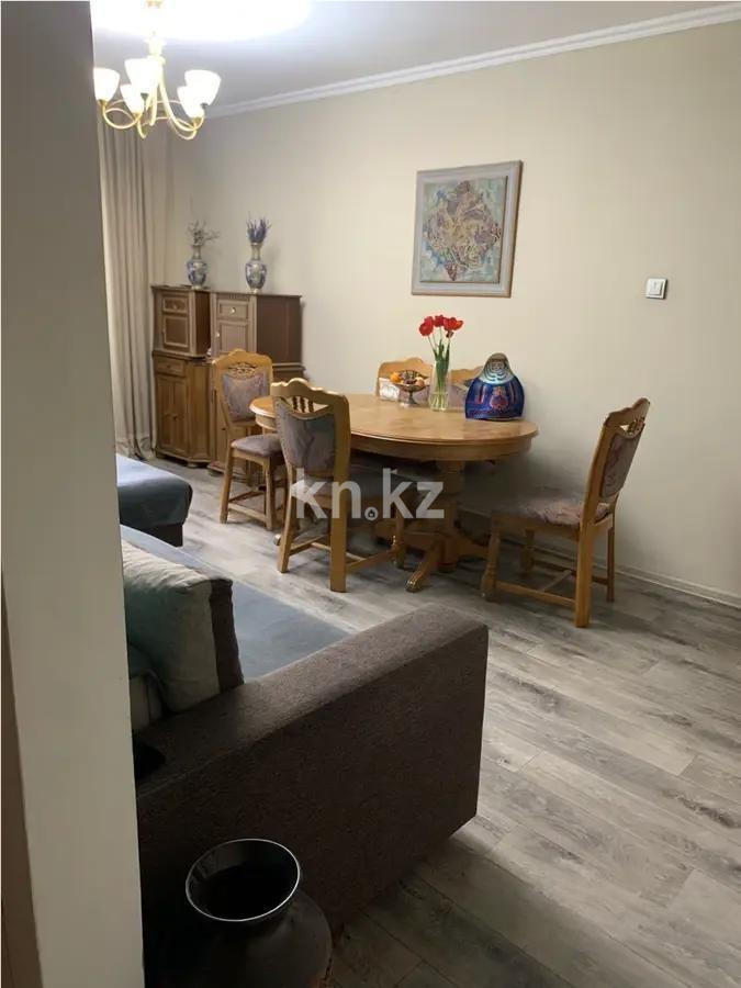 Продажа 3-комнатной квартиры, 58 м², ул. Казыбек би, дом  116/122 - Продажа квартир в Алматы фото 1 из 7