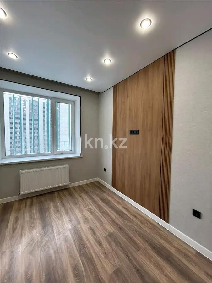 Продажа 1-комнатной квартиры, 28 м², ул. Тынышбайулы, дом  6 стр в Астане