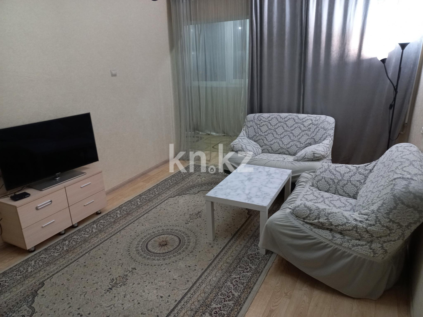 Аренда 2-комнатной квартиры посуточно, 60 м², 7 мкр. - Продажа и аренда недвижимости в Актау фото 1 из 13