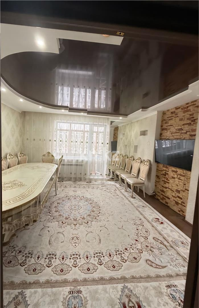 Продажа 4-комнатной квартиры, 78 м² в Караганде