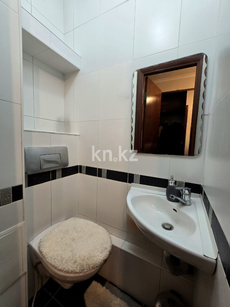 Продажа 4-комнатной квартиры, 80 м², ул. Жандосова - Продажа квартир в Алматы фото 19 из 22