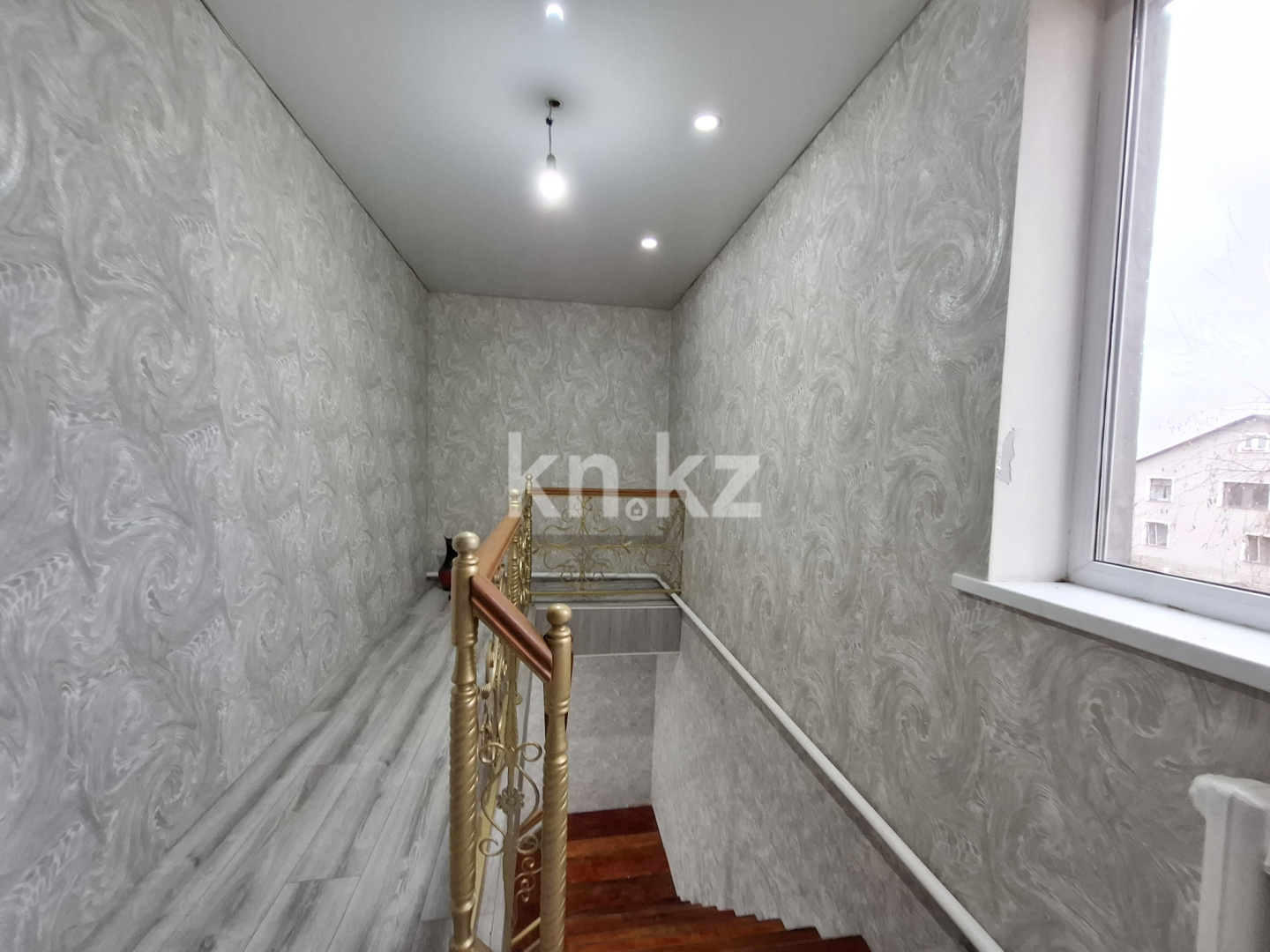 Продажа 5-комнатного дома, 225 м², пер. Аксайский - Продажа домов и коттеджей в Караганде фото 5 из 17